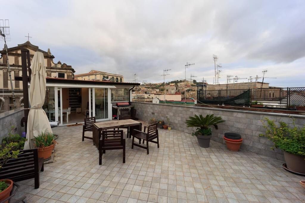 Lidahouse Terrace And Vesuvio View Next Museum By Houseinnaples Napoli